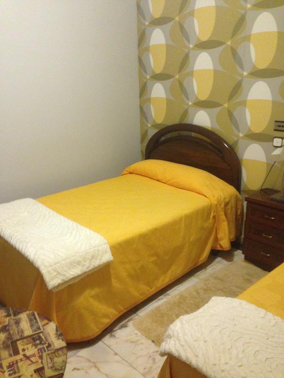 Hostal Salones Victoria Santa Marina del Rey ภายนอก รูปภาพ